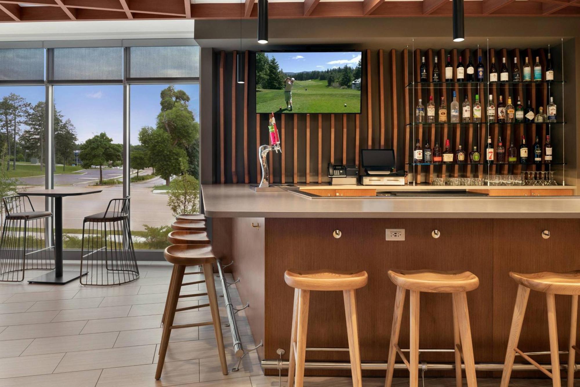 Springhill Suites By Marriott Milwaukee West/Wauwatosa Εξωτερικό φωτογραφία